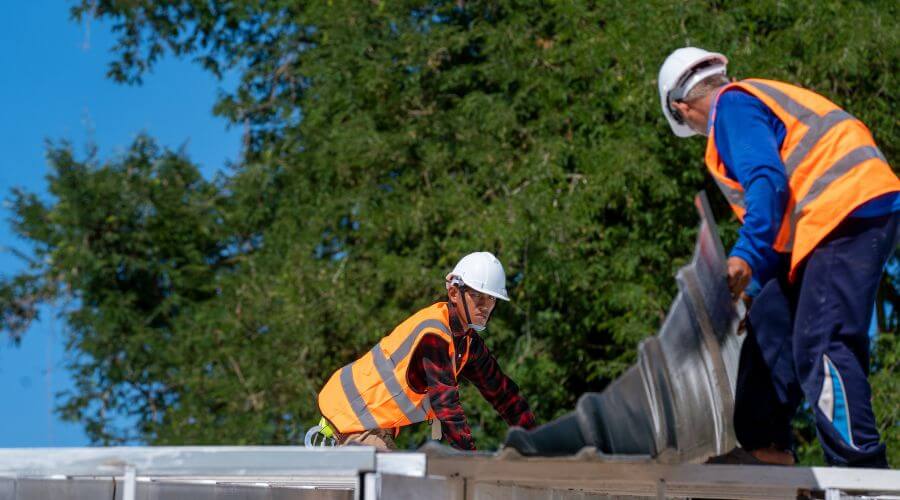 Professional new roof installation services in Makawao, HI